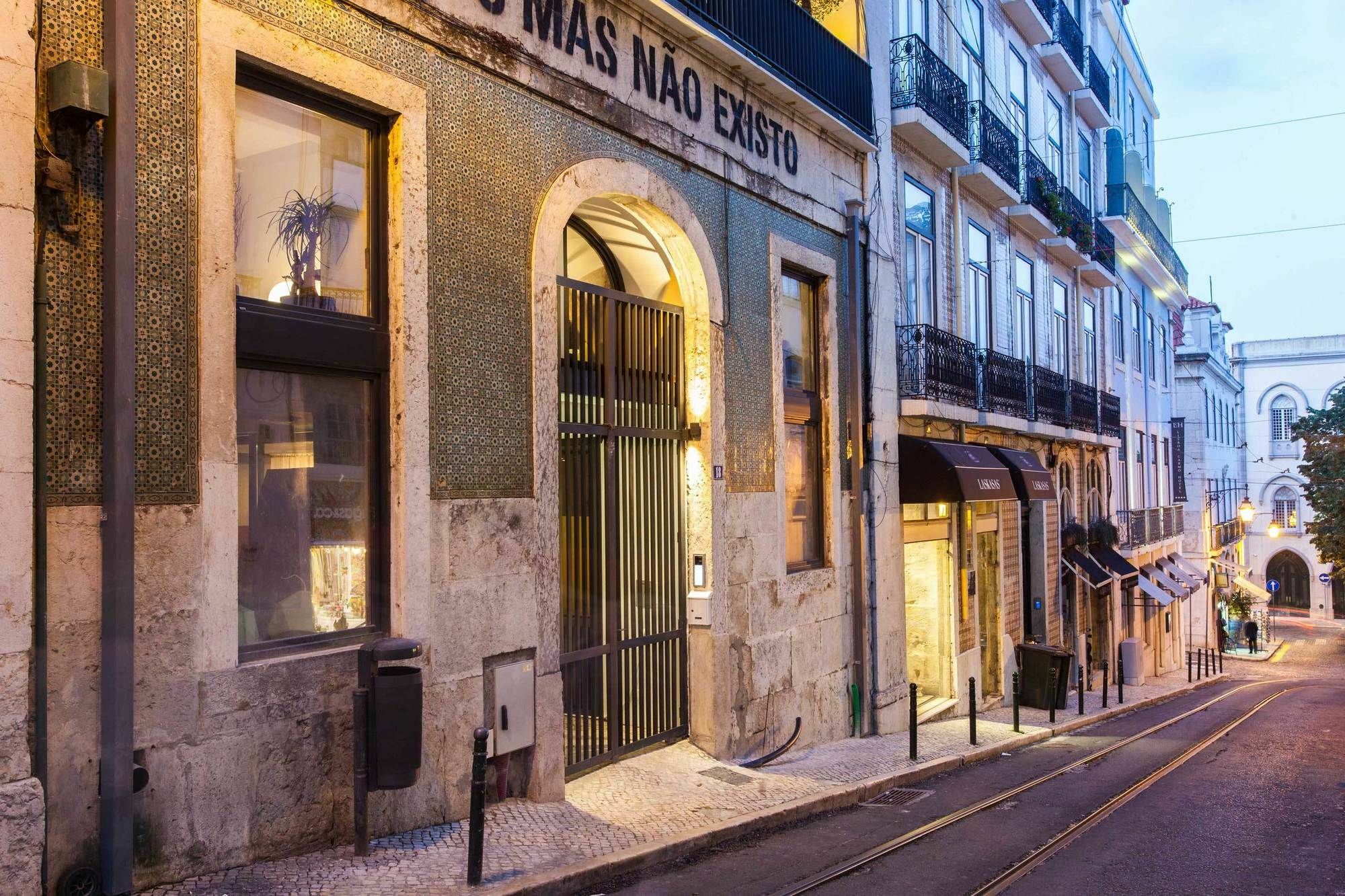The Old Stables Chiado Apartments Lisbon Exterior photo